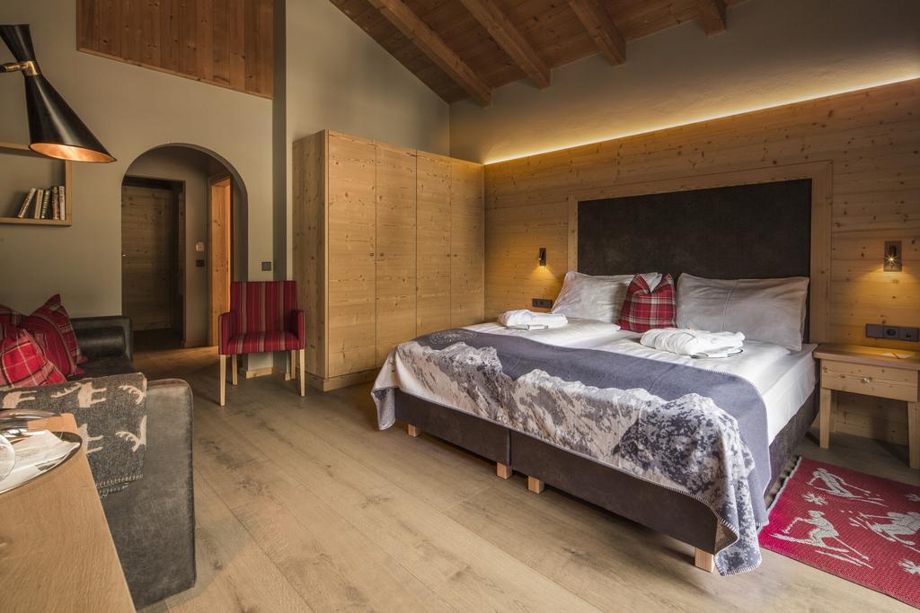 Hotel Marmolada Corvara In Badia Luaran gambar