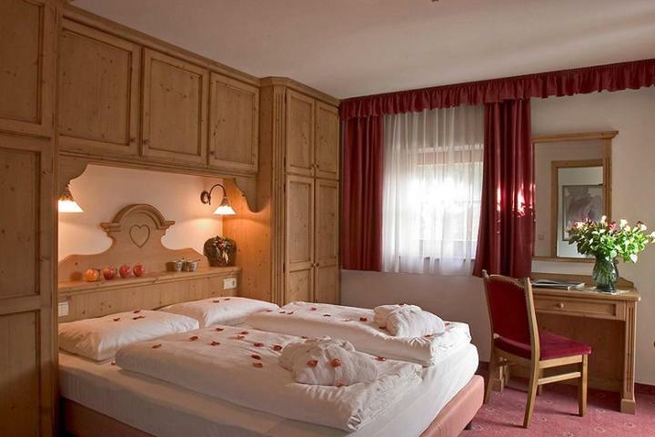 Hotel Marmolada Corvara In Badia Luaran gambar